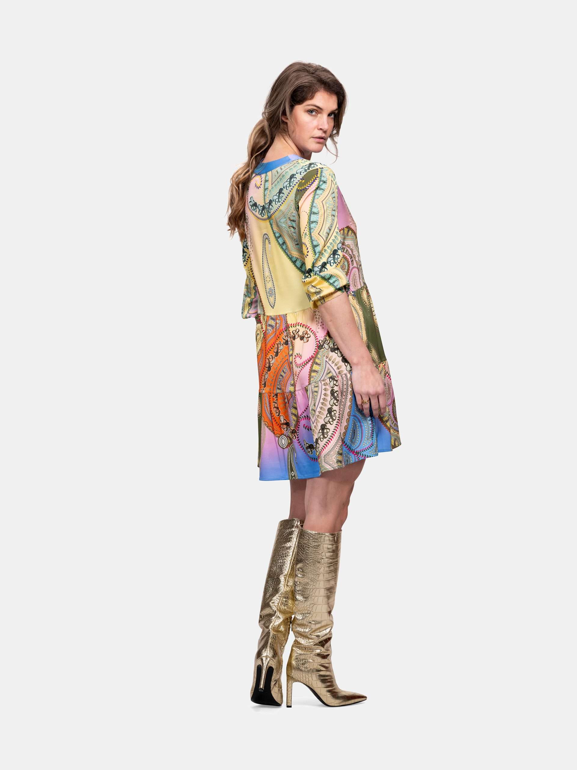 MUCHO GUSTO® Kleid San Rafael Kurz Degradè Multicolor Paisley.