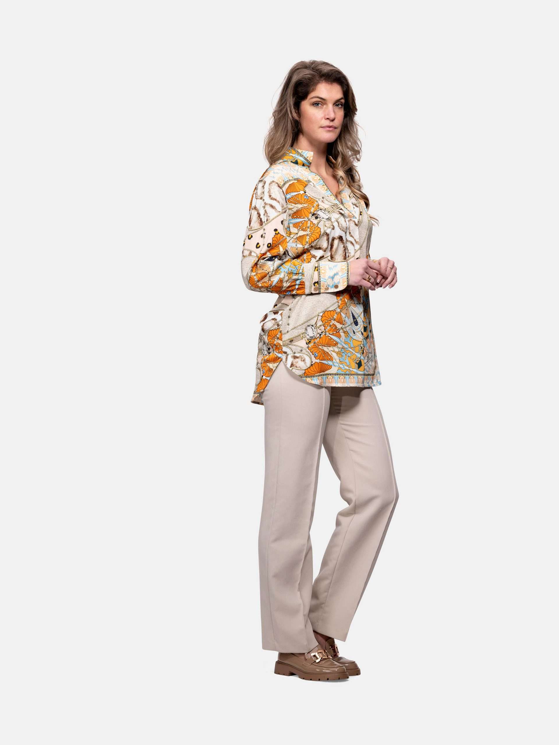 MUCHO GUSTO® Bluse Aachen Orange Paisley und Schlangendruck.