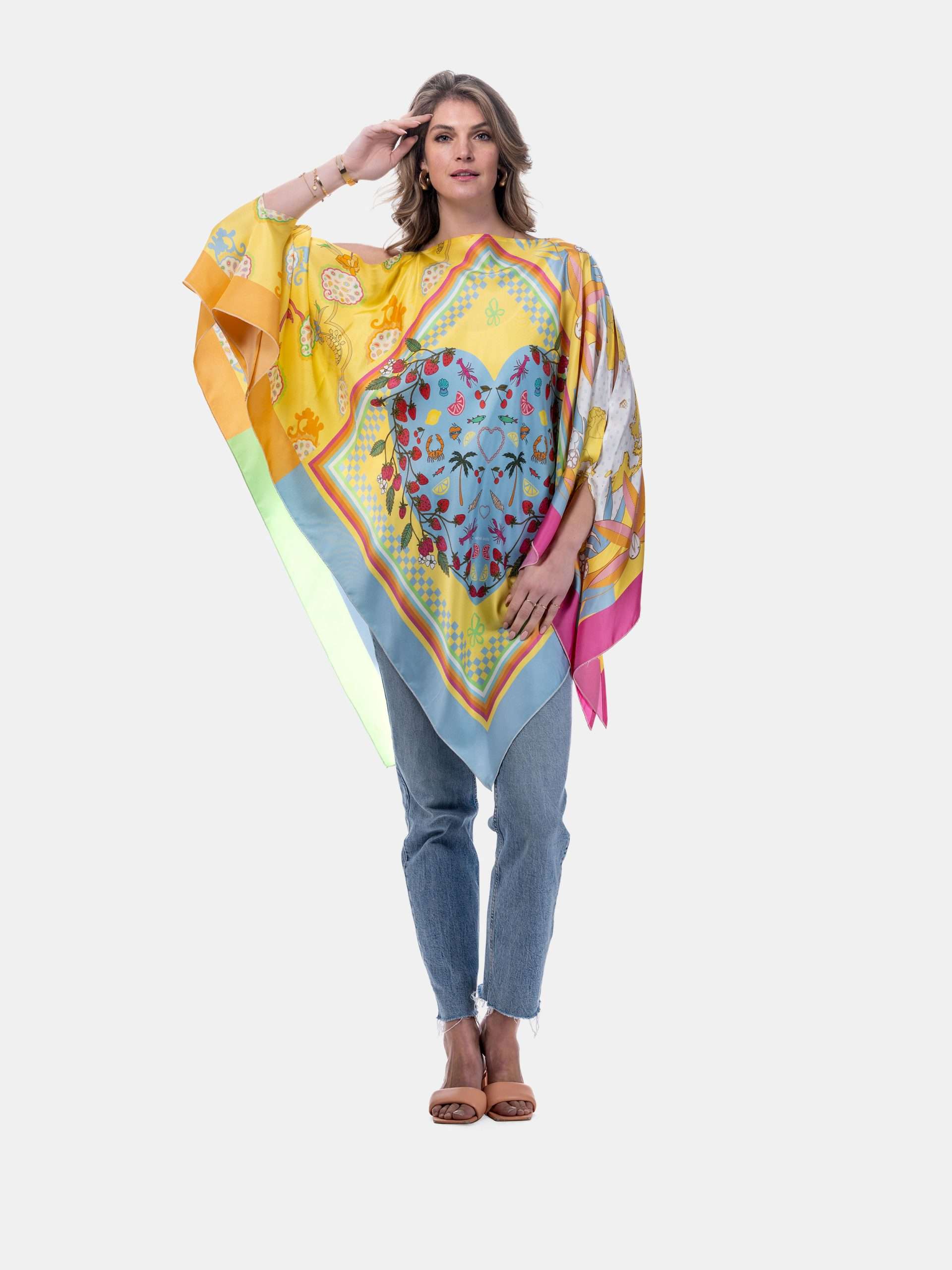 MUCHO GUSTO® Poncho Vita Yellow Lively Print