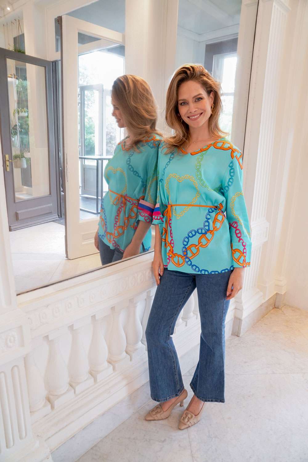 MUCHO GUSTO® Blouse Maledives Turquoise Ketting Hart Print