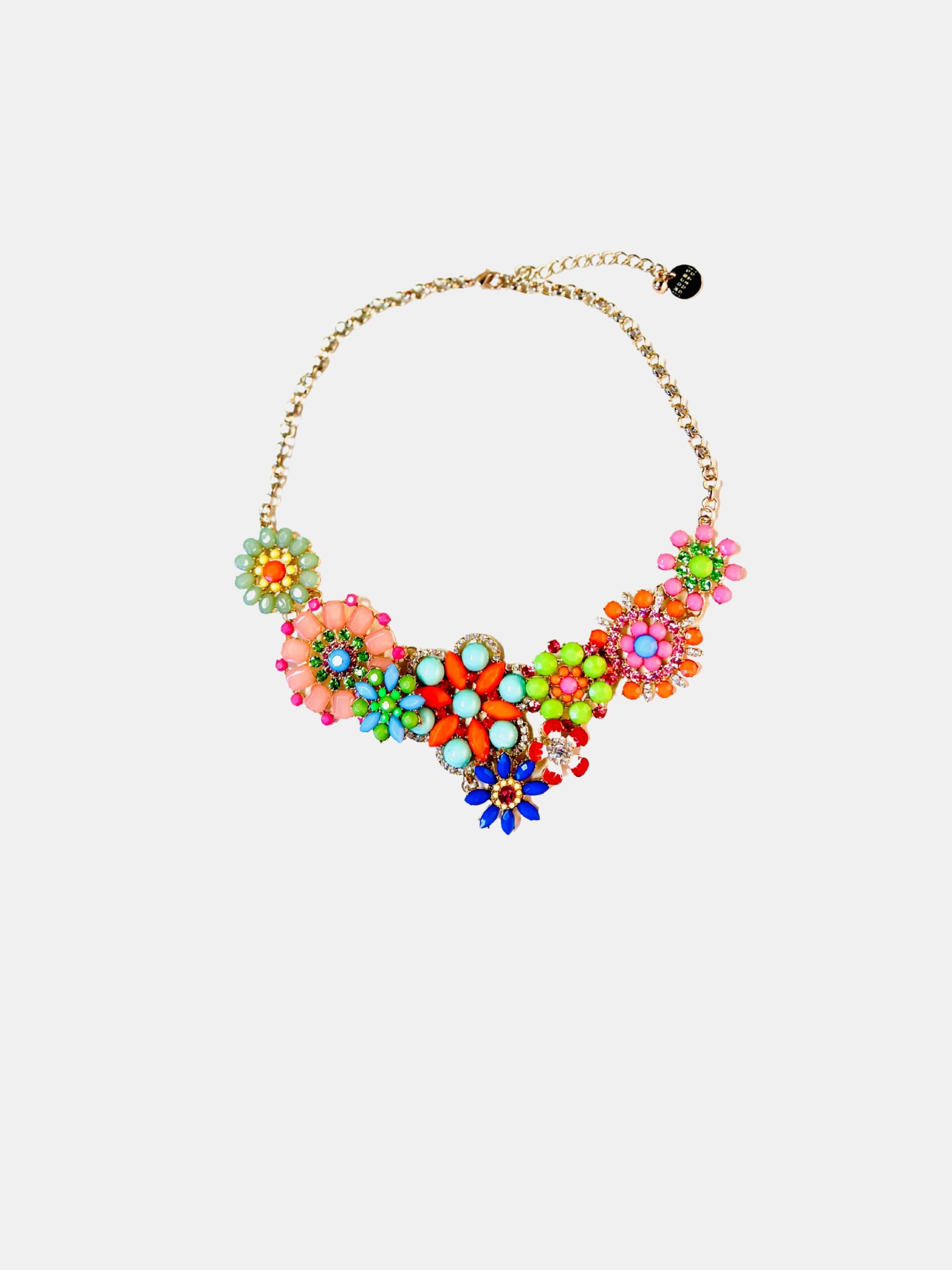 MUCHO GUSTO® Necklace Floral Bloom Charm