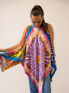 MUCHO GUSTO® Poncho Benirras Mozaïekbloesemprint