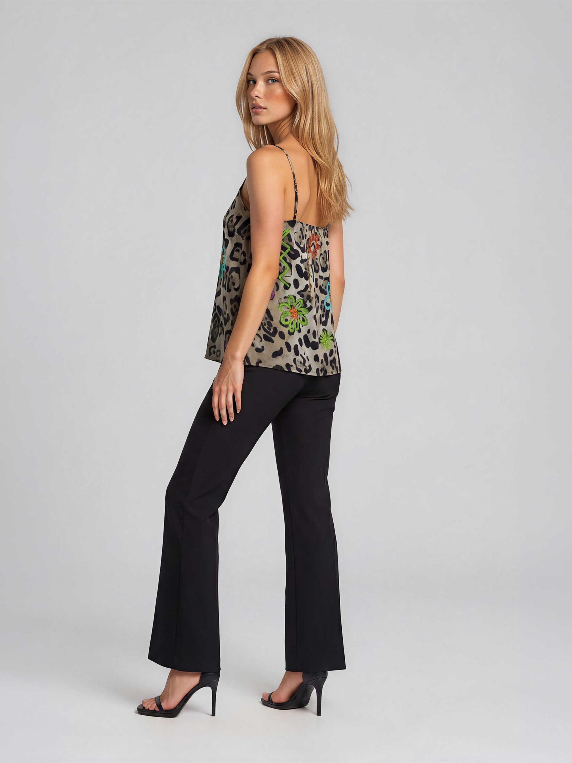 MUCHO GUSTO® Slip Top Leopard Flower Elegance