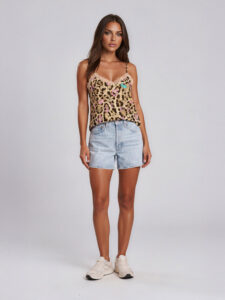 MUCHO GUSTO® Slip Top Leopard Multcolor Patches Print