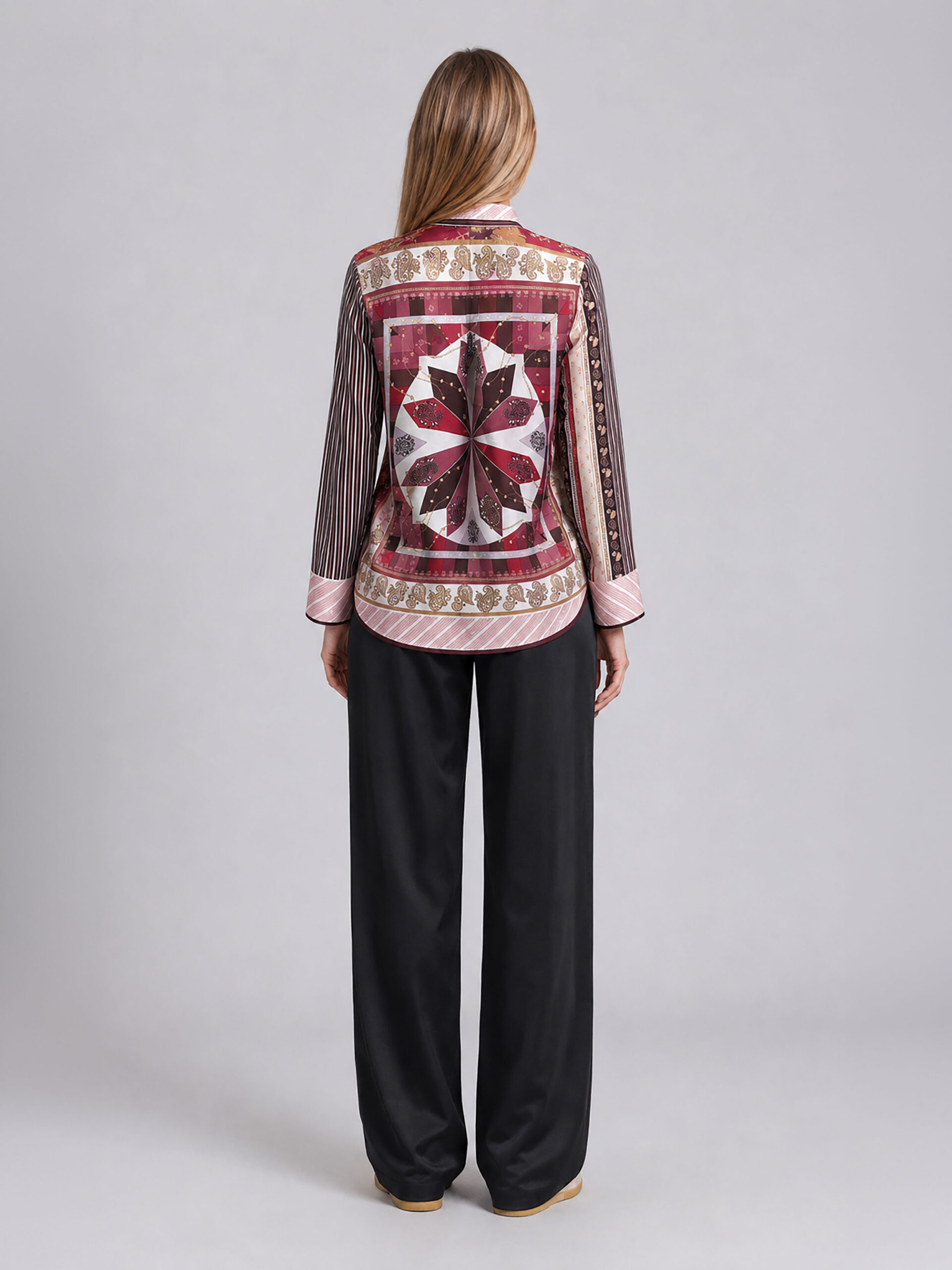 MUCHO GUSTO® Bluse Roma Bordeaux-Blüten-Patchwork