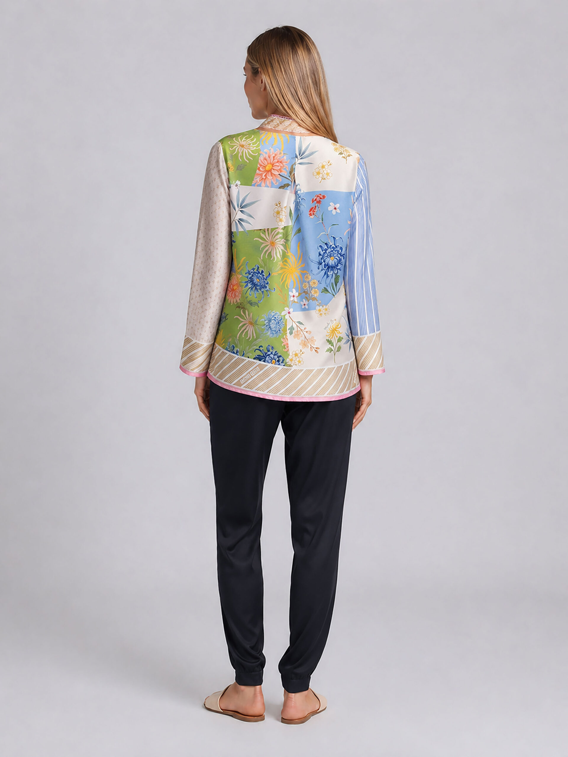 MUCHO GUSTO® Bluse Roma Weiches Garten-Patchwork